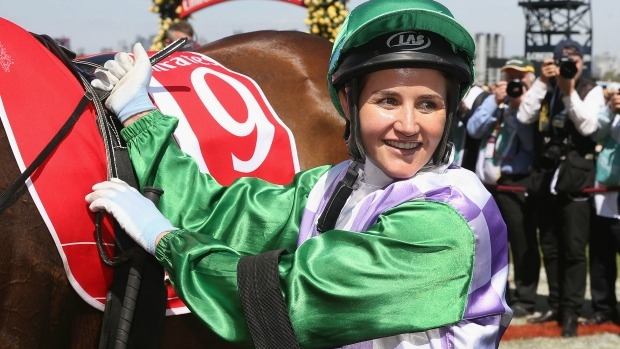 Article image for Michelle Payne wins the Don Award as Australia’s most inspiring athlete