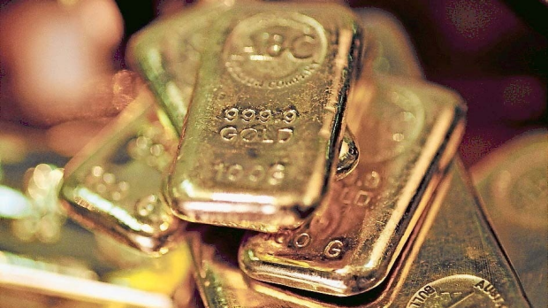 Article image for $70,000 gold bullion stolen from Ballarat home