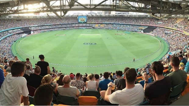 Article image for BLOG: KFC BBL06: Brisbane Heat v Hobart Hurricanes at the GABBA