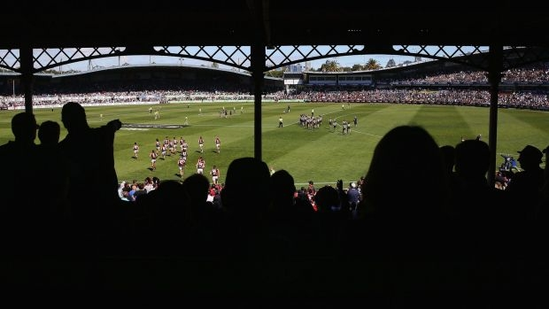 Article image for Carlton great Peter Dean backs push for AFL games to return to Princes Park