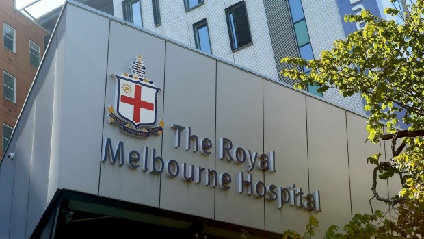 Article image for Staff at the Royal Melbourne Hospital have been left traumatised after a man allegedly held a nurse hostage