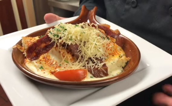 Article image for Burnso tries a Hot Brown at their birthplace, the beautiful Brown Hotel