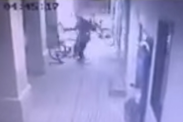 Article image for CCTV: The moment a St Kilda bike shop was ram-raided