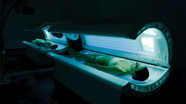 Article image for Bundoora couple fined seventy thousand dollars over illegal tanning salon