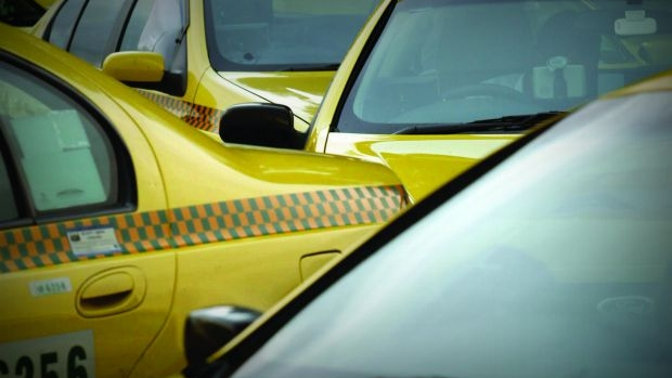 Article image for Taxi driving on ‘wrong side’ of Burwood Highway narrowly avoids collision