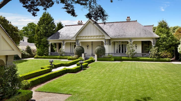 Article image for Confirmed: St Georges Road, Toorak, mansion demolished