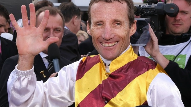 Article image for Damien Oliver labels attack on chief steward Terry Bailey as ‘awful’