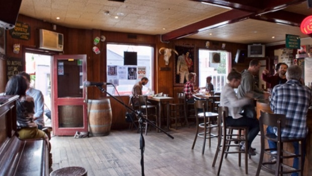Article image for 3AW’s De Bortoli Pub Of The Week: Tony Leonard reviews The Gem, Collingwood