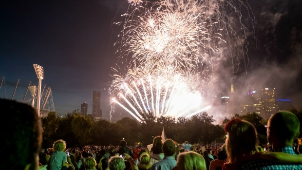 Article image for Some fireworks banned, but Melbourne CBD’s New Year’s Eve shows going ahead