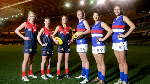 Article image for Collingwood great Tony Shaw says women should be allowed to play in the AFL