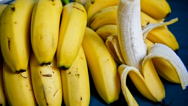 Article image for Point Cook principal hits back at school ‘fruit ban’ suggestions on 3AW Drive