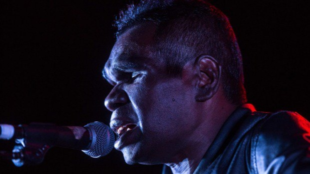 Article image for Claims singer Gurrumul was ‘racially profiled’ by staff at a Darwin hospital