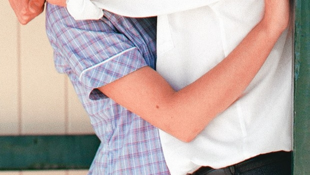 Article image for Geelong school ‘bans’ hugging
