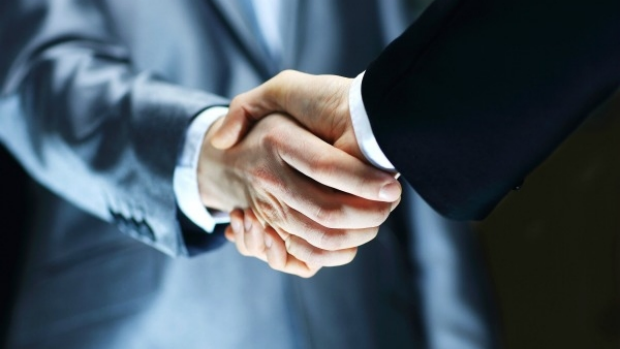 Article image for How to perfect your own handshake