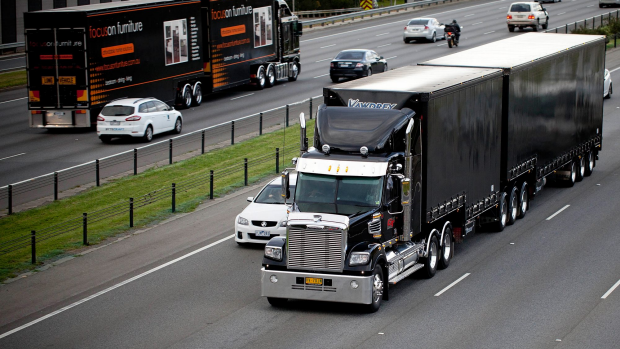Article image for VicRoads won’t extend the ban on trucks in Freeway right-hand lanes