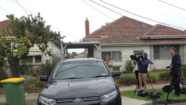 Article image for Police carry out terror raids in Melbourne, teen also arrested in Sydney