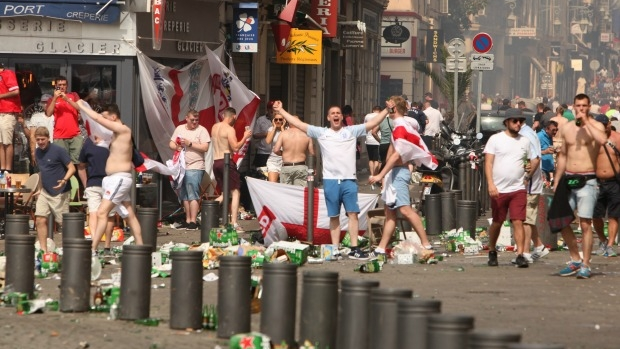 Article image for Concerns violent fan chaos at Euro 2016 could increase chances of terror attack