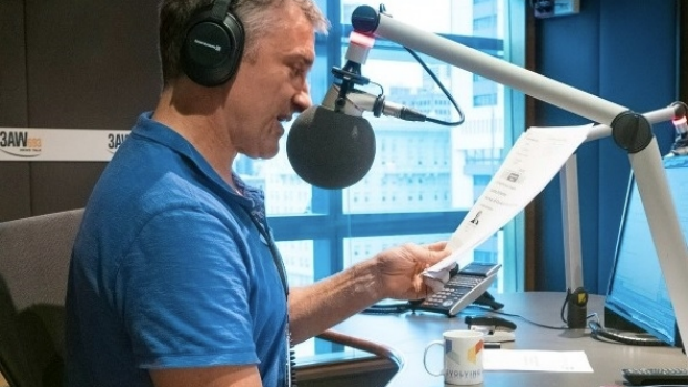 Article image for Tuning in to Tom Elliott on 3AW Drive in country areas, outside of Melbourne
