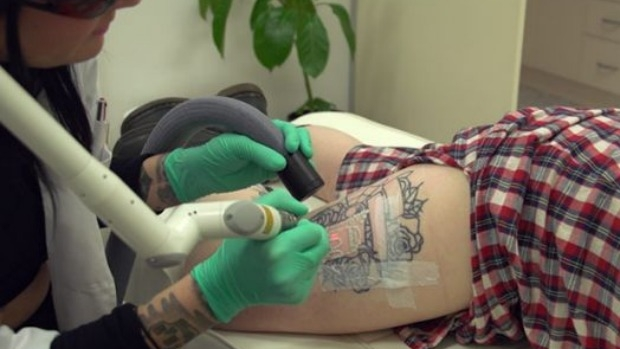 Tattoos and getting a job: Gold Coast woman says she was refused work as an air hostess - 3AW Tattoos and getting a job: Gold Coast woman says she was refused work as an air hostess - 3AW
