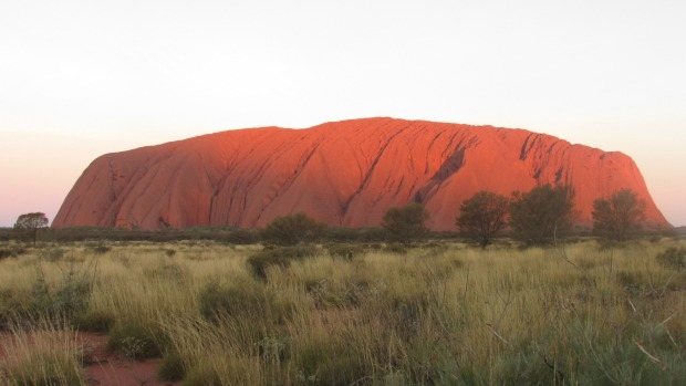 Article image for Three men spend more than 10 hours stuck on Uluru