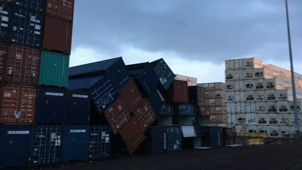 Article image for Victoria hit with wild weekend winds