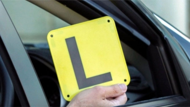 Article image for Learner drivers prefer dad teaching them over mum