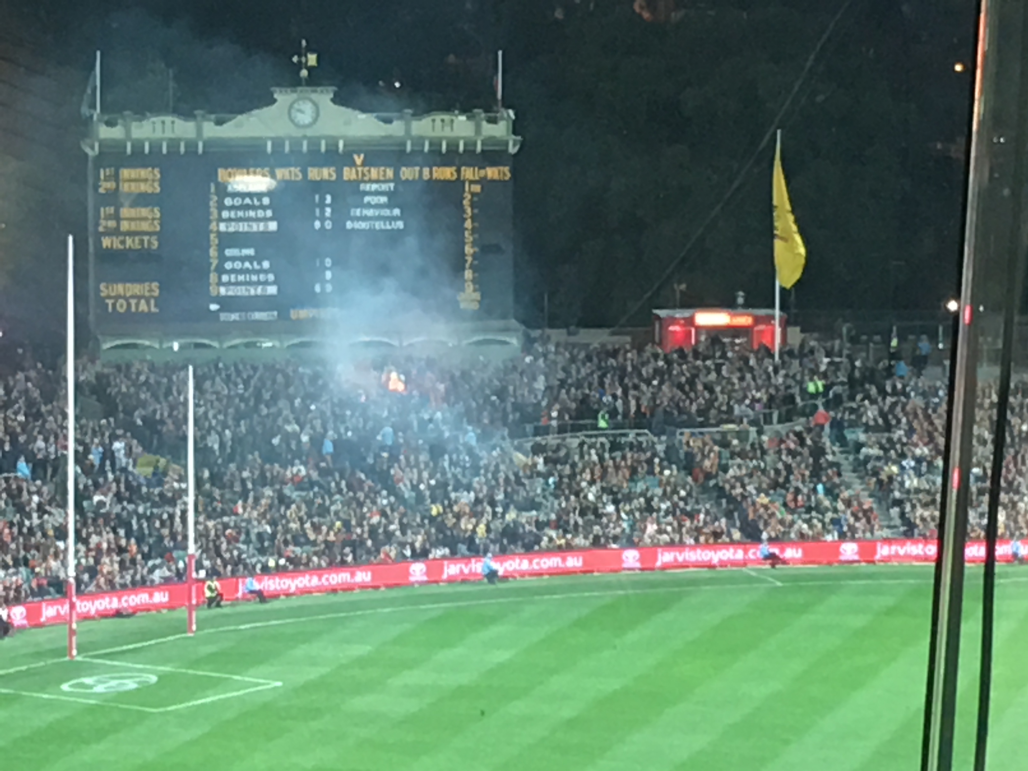 Article image for Fan banned after lighting a flare at Adelaide Oval