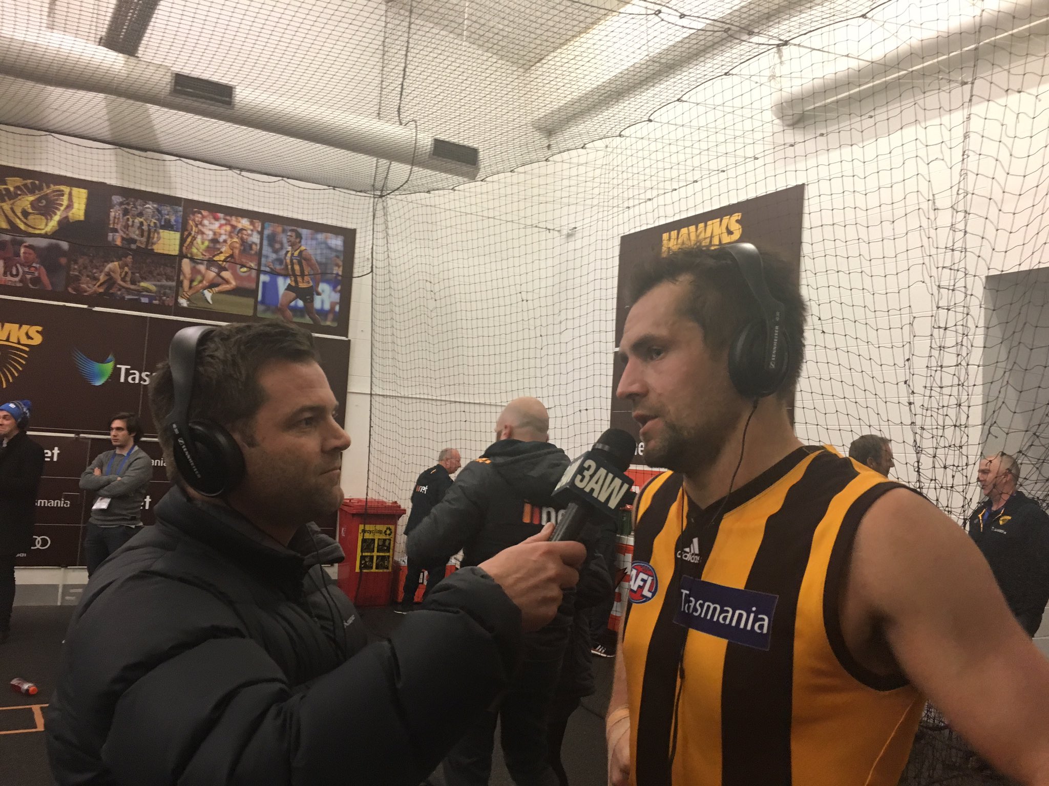 Article image for Hawthorn sneaks within one win of the eight with victory over Collingwood
