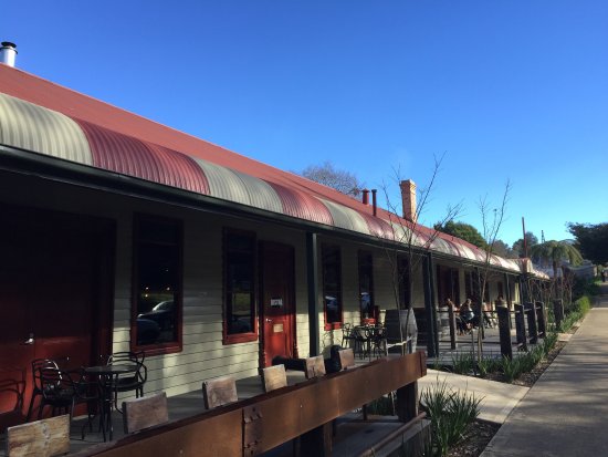 Article image for Pub Of The Week review: Ranges Hotel, Gembrook