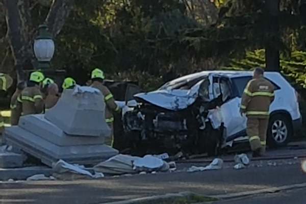 Article image for Car smashes into Footscray monument