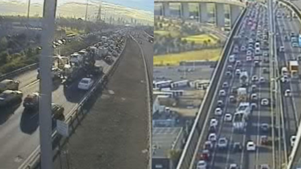 Article image for West Gate smash causes big delays