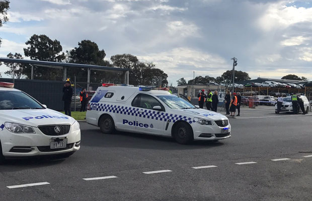 Article image for Bomb squad called to car park near Melbourne Airport