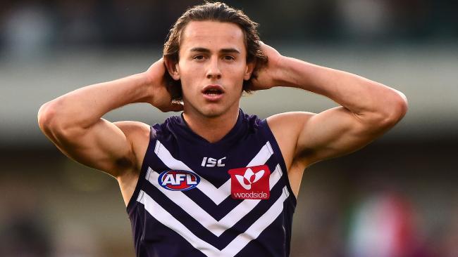 Article image for Young Docker requests trade to the Suns