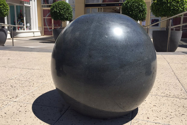 Article image for Chadstone gets bollard boost ahead of Christmas shopping blitz