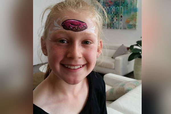 Article image for Switched on schoolgirl’s campaign to have air-conditioning in her school
