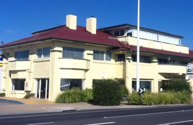 Article image for Pub Of The Week: Tony Leonard visits Stella’s Dromana Hotel