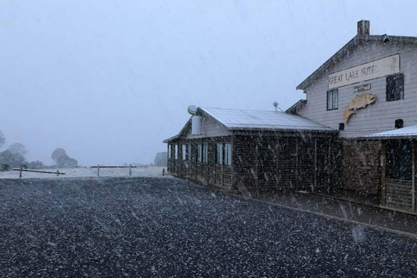 Article image for Summer in Australia… snow in Tasmania