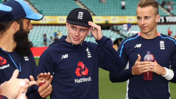 Article image for England to bat first as Crane makes Test debut in Sydney