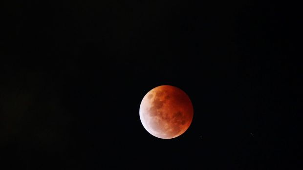 Article image for Tonight’s “super blue blood moon” explained
