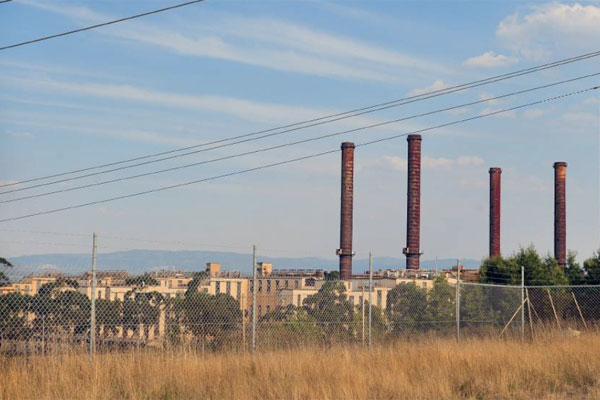 Article image for Asbestos Council calls for ‘rotting’ power station to be demolished