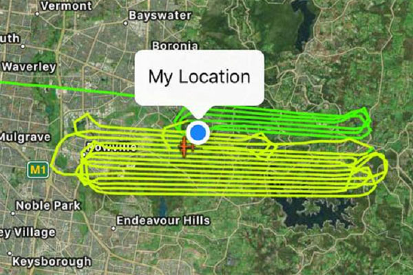 Article image for Light plane does laps above Melbourne’s outer east