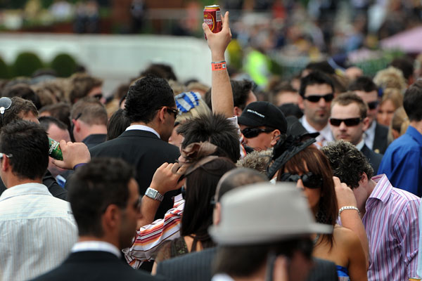 Article image for Men can now wear shorts in the Caulfield Racecourse members area