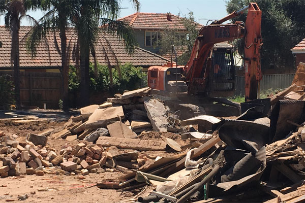 Article image for Former home of underworld figure Des ‘Tuppence’ Moran demolished