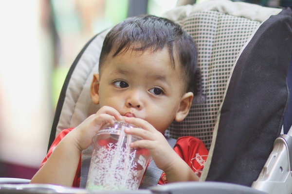Article image for Half of babies from poor families are given sugary drinks before their first birthday