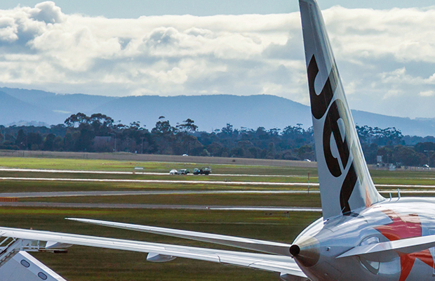 Article image for Plane turns back to Tullamarine airport after mid-air discovery