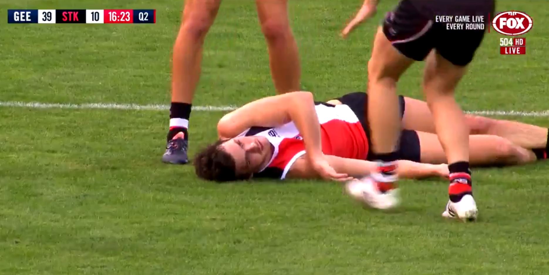 Article image for Saint backman Dylan Roberton collapses in Geelong