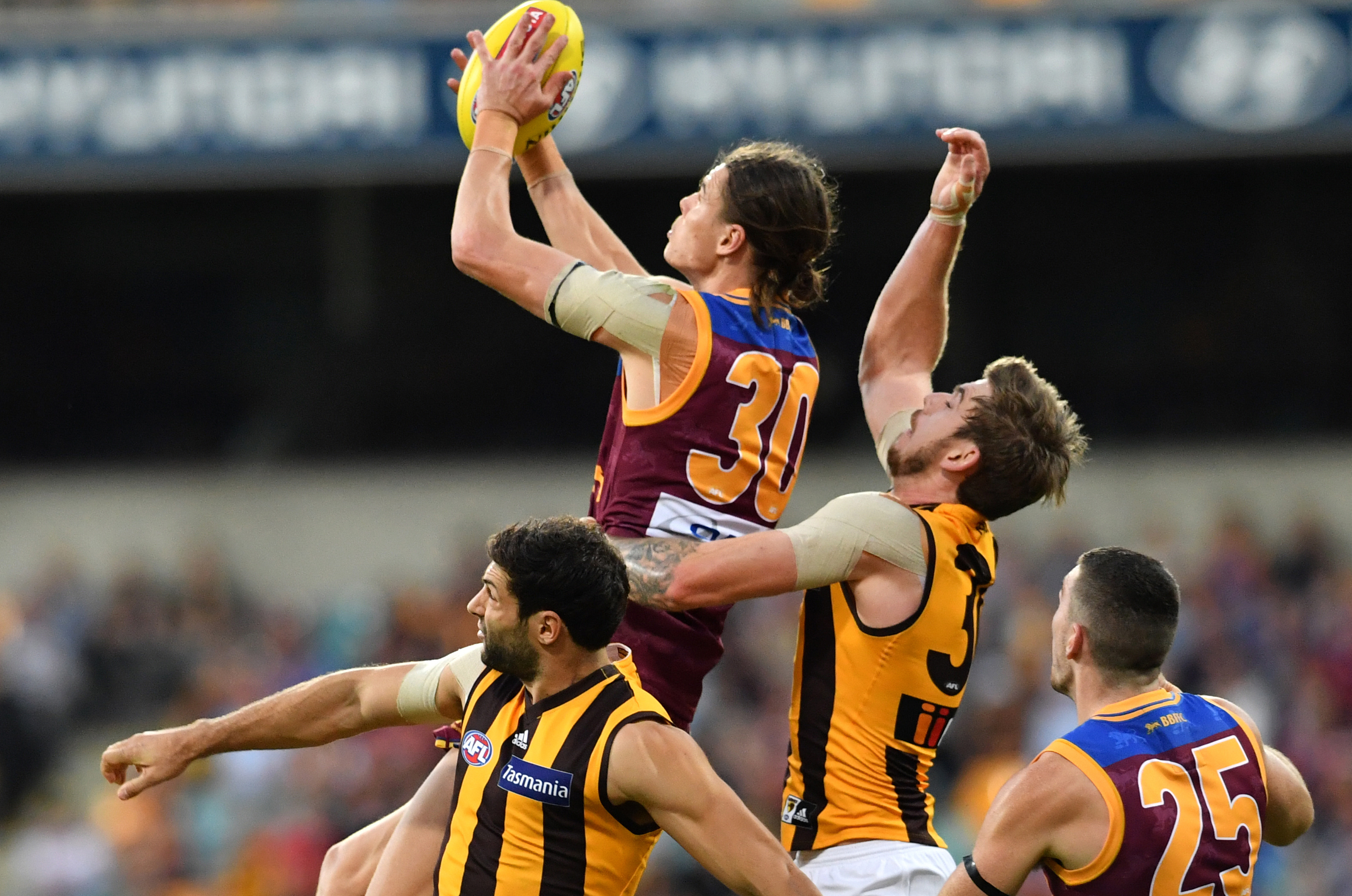 Article image for Brisbane opens their 2018 account with upset victory over Hawthorn
