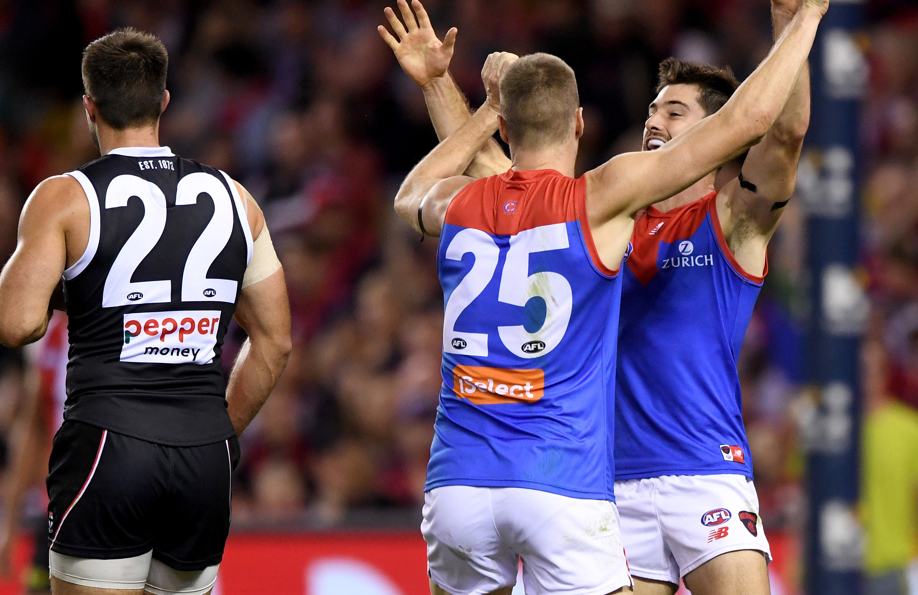 Article image for Demons fire past Saints to keep touch with the Top 8