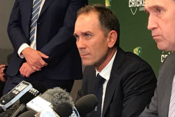 Article image for Justin Langer says he’ll welcome back ball-tampering trio