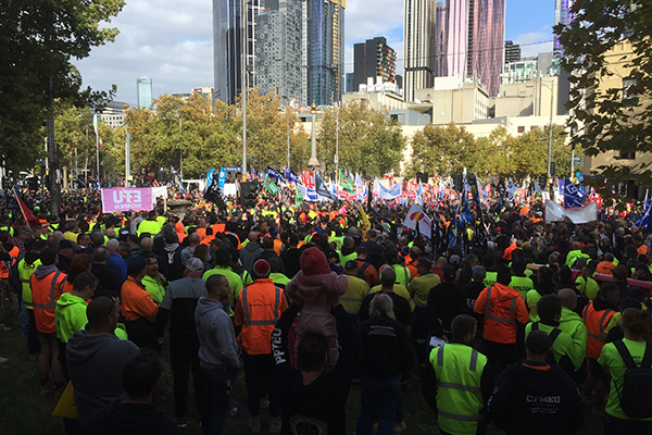Article image for Tens of thousands of union workers rally in the CBD